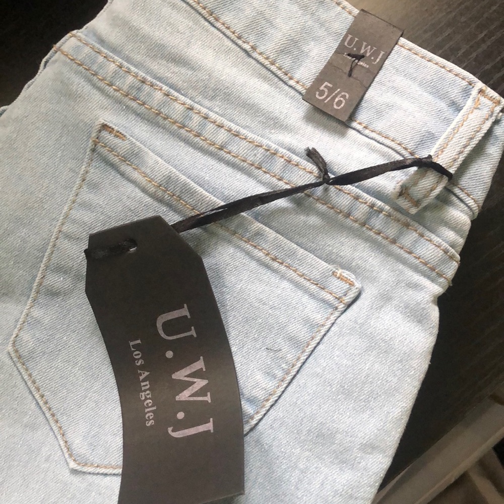 Light jeans